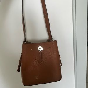 Used once- brand new kate spade bucket bag!